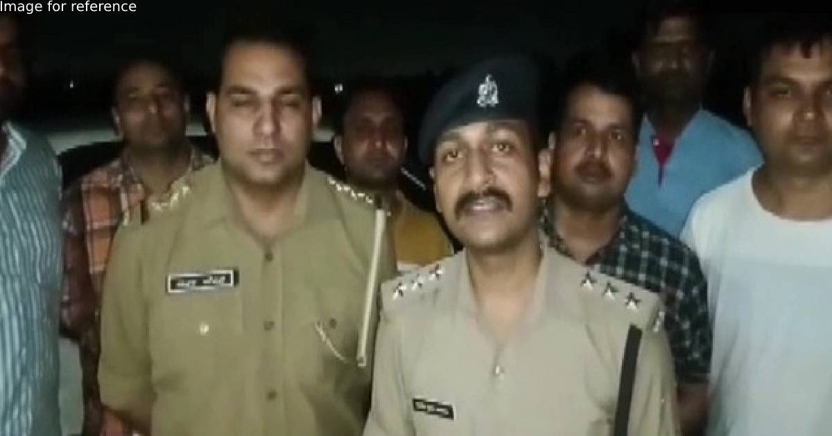 One injured during cross-firing with police in UP's Ghaziabad